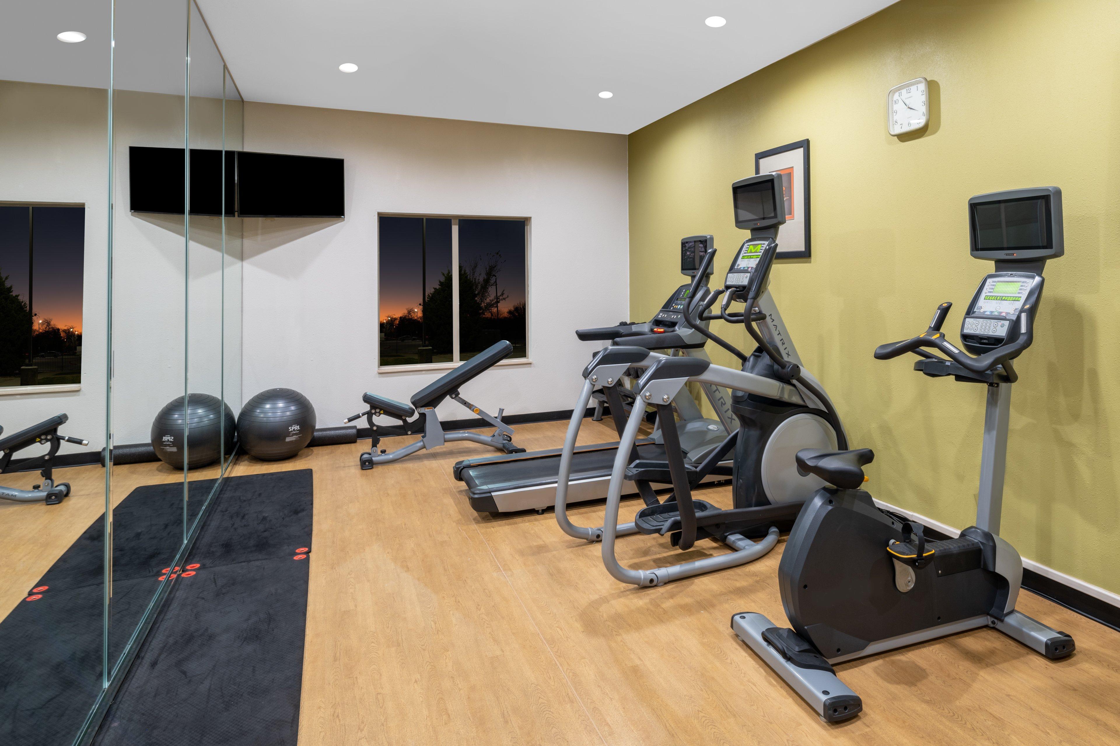 Express & East - Fair Park By Ihg Hotel