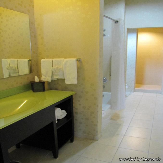 Hotel Express & East - Fair Park By Ihg