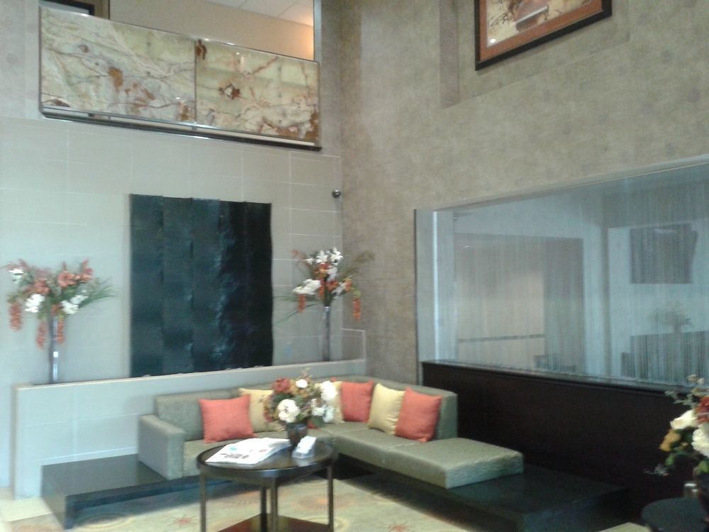 Express & East - Fair Park By Ihg Hotel 3*